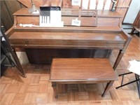 Story & Clark console piano w/ bench. 58" w x