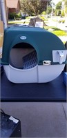New Omega paw easy fill litter box roll n clean