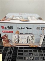 NEW Haden 4 slice toaster