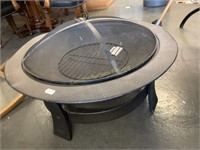 Fire Pit w Screen Top