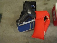 Men's Ice Skates & Life Jacket
