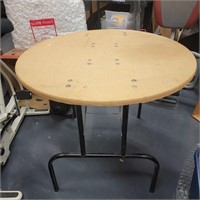 Sturdy Folding Round 36" Table