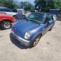 2005 Blue Mini Cooper