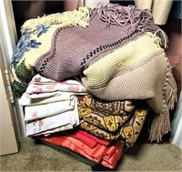 Afghans, Knit Blankets and More