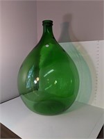 Cruche en verre vert