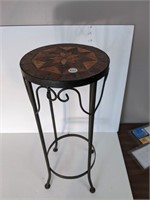 1 table d'appoint ronde