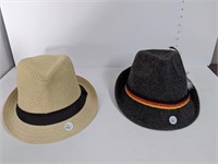 2 chapeaux