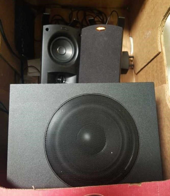 SPEAKERS AND HOME ACCESSORIES