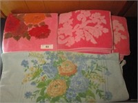 Vintage Floral Bath Towels