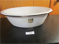 U.S. Standard Enameled Ware Wash Tub