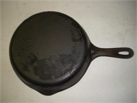 Wagner Ware No. 6 Cast Iron Skillet