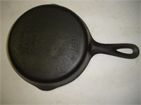 Wagner Ware No. 3 Cast Iron Skillet