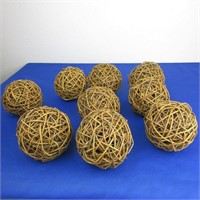 9 Designer String Balls