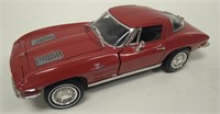 ERTL 1963 Chevrolet Corvette 1:18 Die Cast
