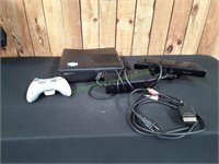 Xbox 360 With 1 Controller and Kinect