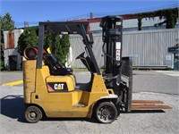 Caterpillar GC40KSTR 8,000 lb Forklift