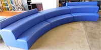 15' CURVED SETTEE