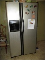 Frigidaire Side by Side Refrigerator