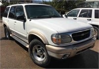 2000 Ford Explorer