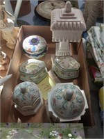 Decorative containers