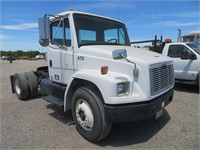 (DMV) 1999 Freightliner Semi Truck