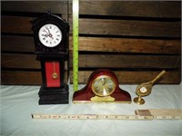Lot of 3 Decorative Quartz Clocks