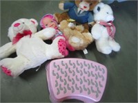 Child's Step Stool & Stuffed Animals