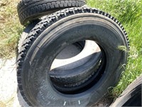5 11R24.5 tires, Read description