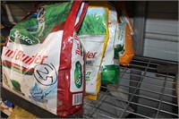 LOT OF OPEN BAGS LAWN FERTILIZERS