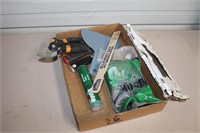 DRYWALL TOOLS & SMALL GREASE GUN LOT