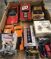 DIE CAST COLLECTIBLE CARS/TRUCKS