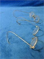 2 pairs of 1900s Decade Vintage Eye Glasses