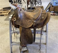 Adams #260 Western Saddle with a 14.5" Seat