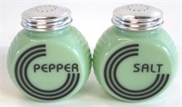 Pair Jadeite salt & pepper shaker set