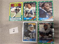 SELECTION OF 5 SPORTS CARDS