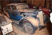 1937 Packard  4 door Blue Sedan