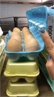 3 Doz Eating Eggs