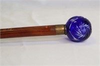 Ant. cane with blue pinwheel crystal ball top 34"