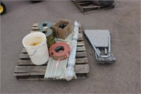 Fencing Items & Tree Stand