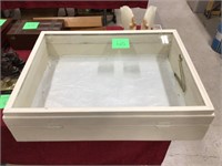 approx 18x24 glass top white display case