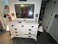 Dresser w/9 Drawers & Mirror White