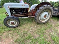 Ford 600 Tractor 4 cyl