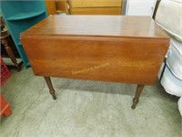 early drop leaf table (looks like cherry)