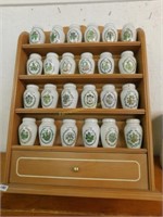 Spice rack & 24 spice jars (Franklin Mint)