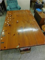 work table w/drop leaves (38 x 59)