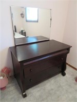 Mahogany dresser 46" x 62" x 24"