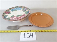 Pie Plate and Cake Stand (No Ship)
