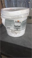 Animed Horse Care EquiTum BUCKET CRACKED