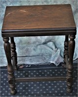 SMALL END TABLE