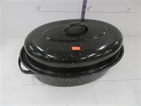 Roasting pan, 13" long